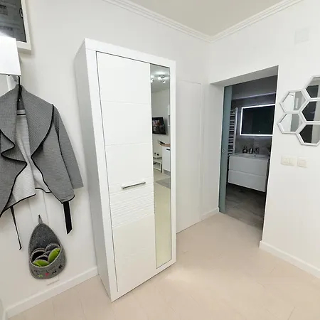 Apartment Tyra Delux Zadar