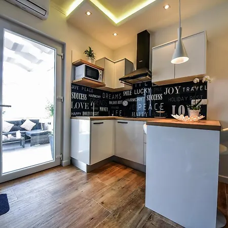 Tyra Delux Apartmán