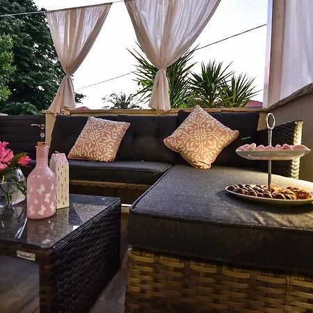 Tyra Delux Apartment *