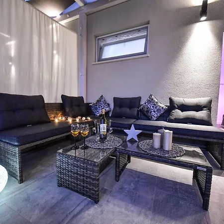 Tyra Delux Apartmán Zadar