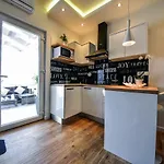 Tyra Delux Apartman