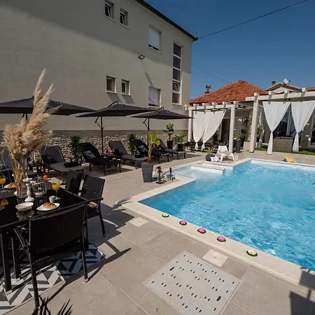 Apartament Tyra Delux Zadar