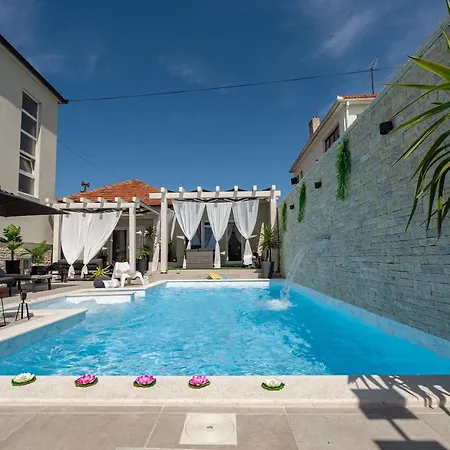 Apartament Tyra Delux