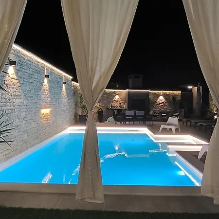 Apartman Tyra Delux