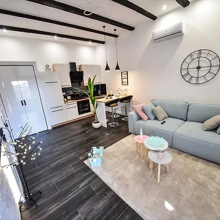 Apartman Tyra Delux