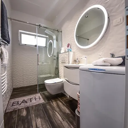 Apartman Tyra Delux *